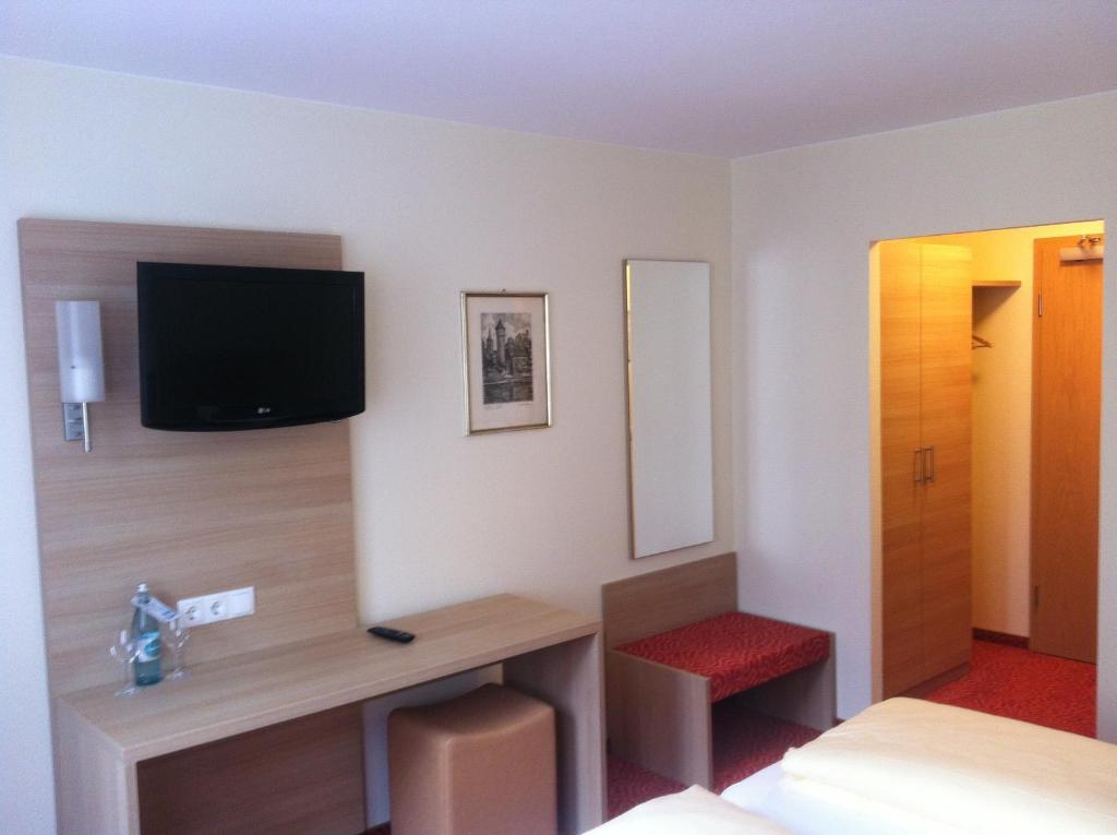 Tauberhotel Kette Wertheim Værelse billede